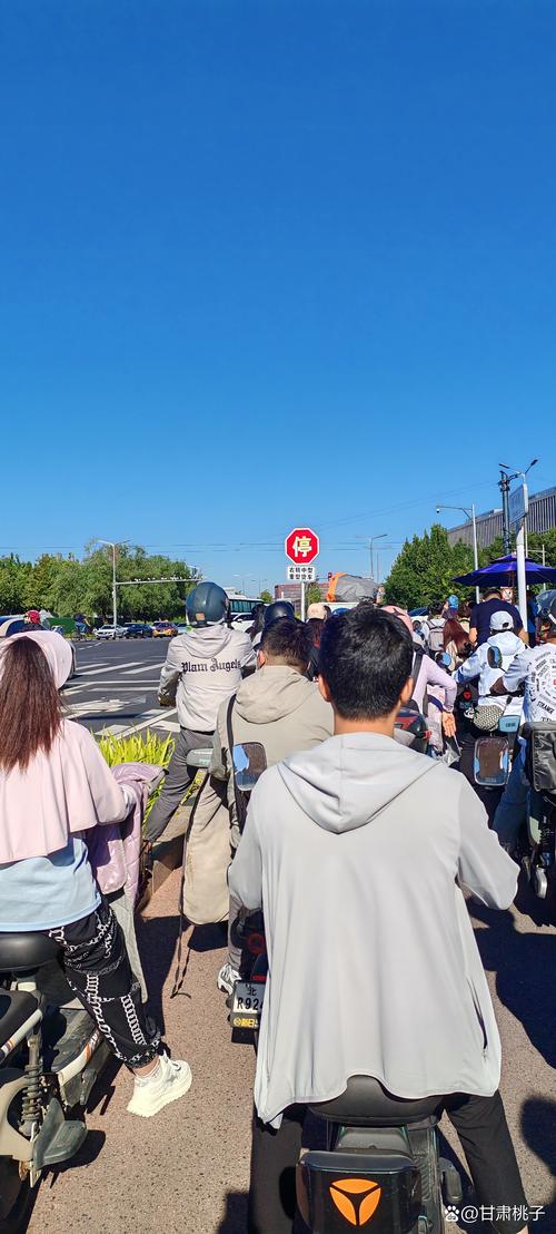 北京2例网约车司机确诊新冠，为何他们是高发感染人群？