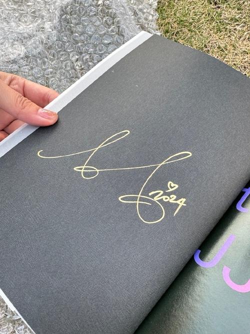 林志忠：科技公司创始人兼CEO，其艺术签名及树木选择建议