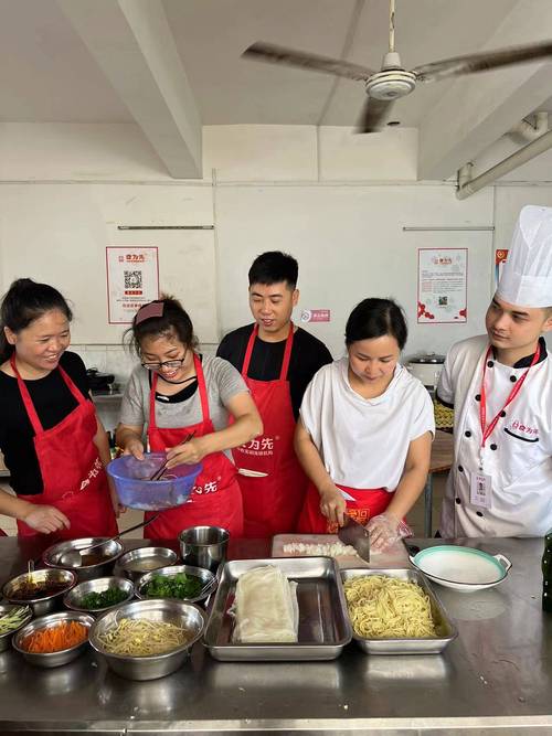 表弟学早点亏惨！想学正宗手艺，看四川叙永这几家培训学校